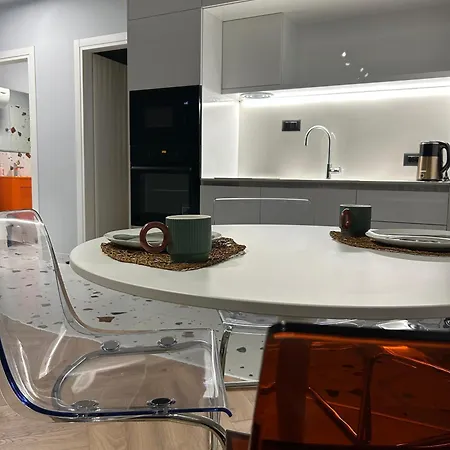 Prime Apartment *